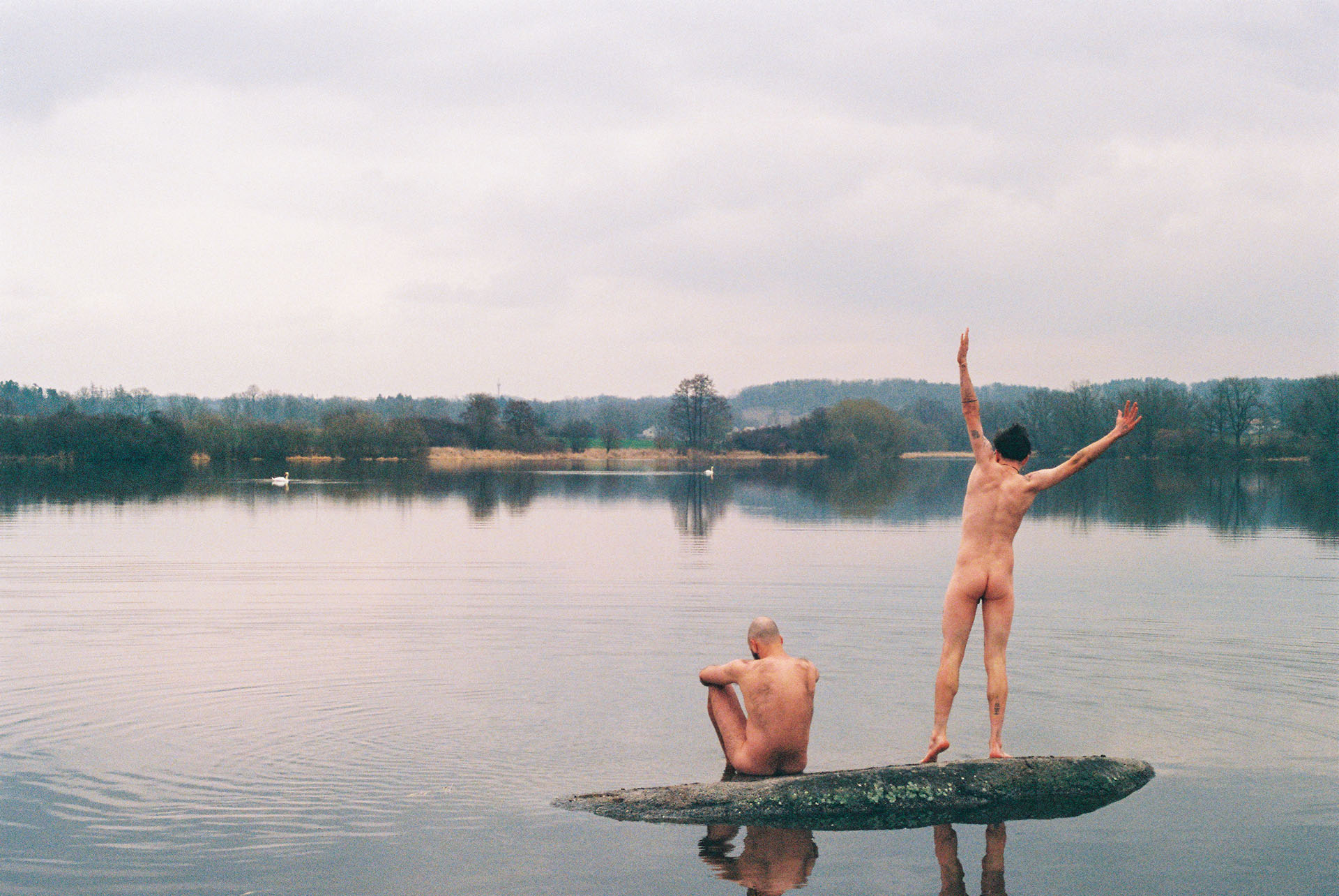 Dvě Slunce, Foto Nora Třísková
