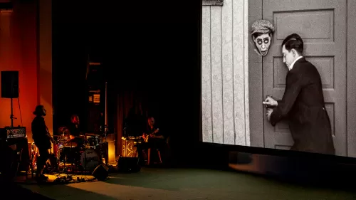 Buster Keaton v doprovodu Povodí Ohře