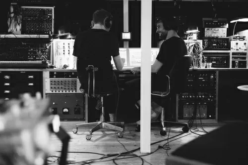 TOP SONGY 2016: Ólafur Arnalds + Nils Frahm – 00:26