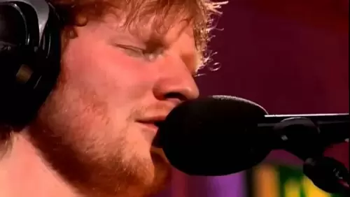 Ed Sheeran - I See Fire (živě pro BBC Radio 1)