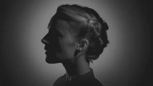 Dánský klenot Agnes Obel dodržuje podzimní cykly, po třech letech vydá nové album