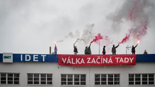 Brněnské kluby Bajkazyl, Sibiř a Vegalité se spojují proti zbrojařskému průmyslu