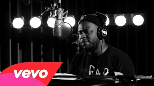 Robert Glasper Trio - So Beautiful (Live at Capitol Studios)